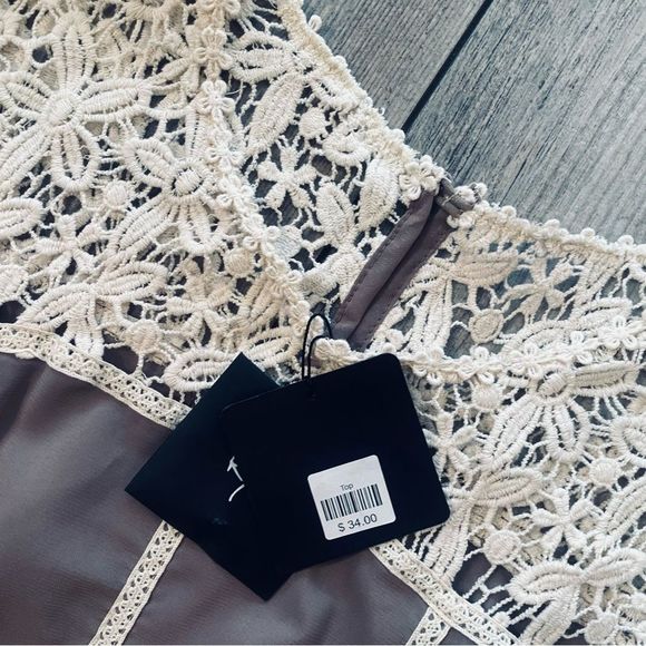 Ryu Long Sleeve Crocheted Top Size Medium NWT - Picture 5 of 8